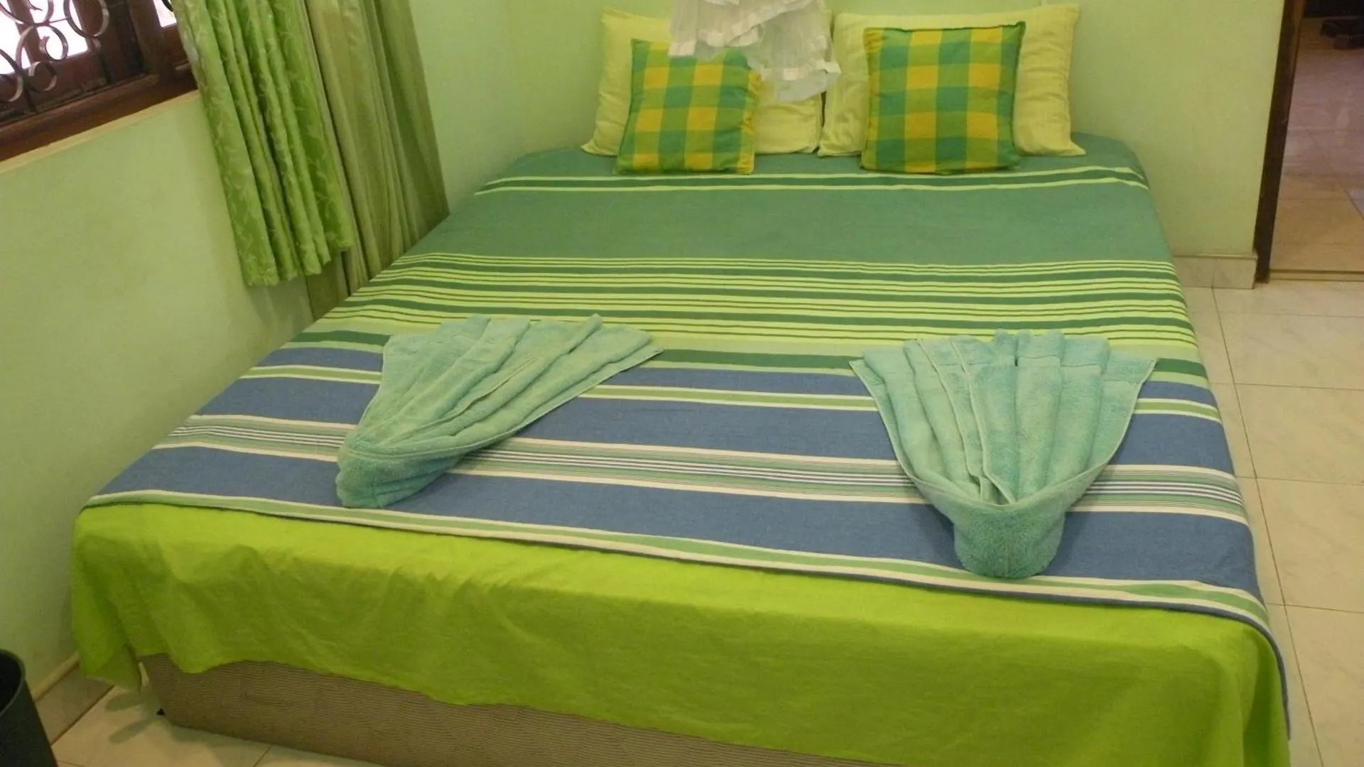 Henderson Airport Residence Negombo Alloggio in famiglia