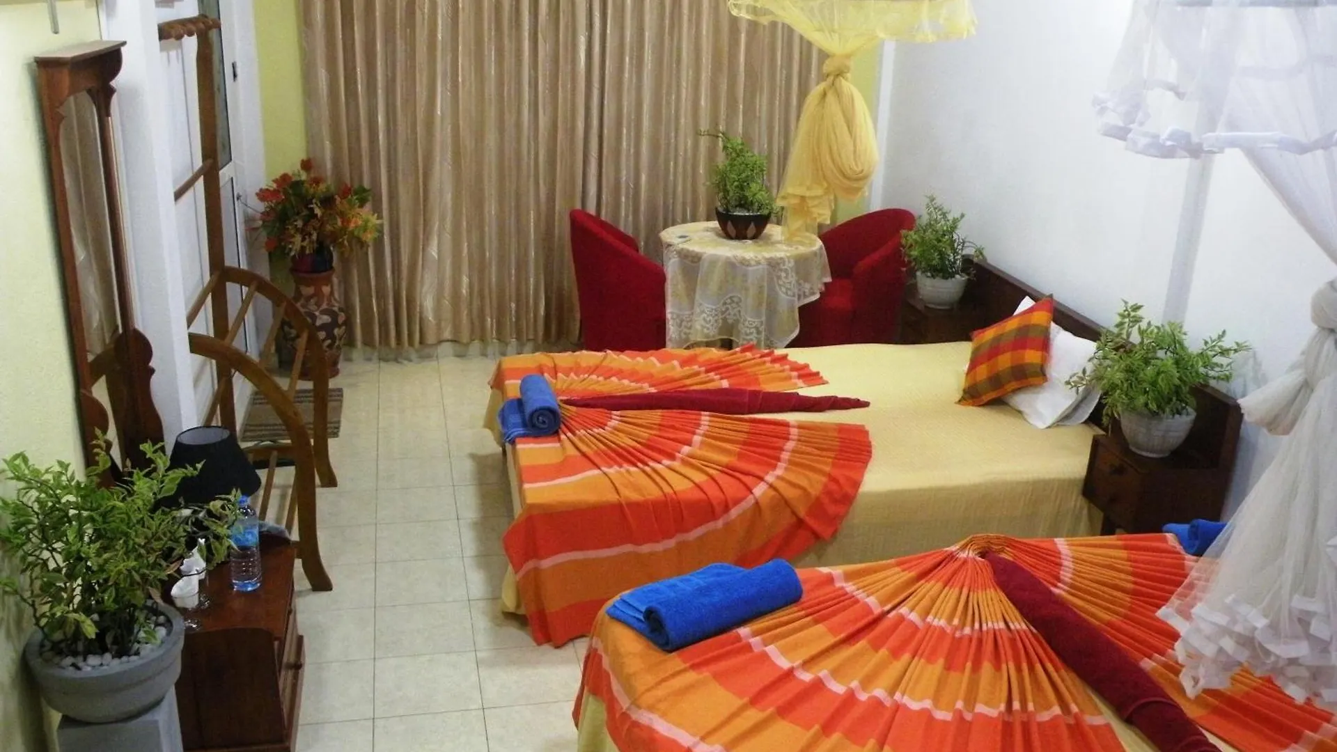 Henderson Airport Residence Negombo Alloggio in famiglia